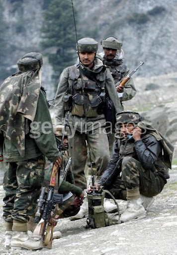 Indian soldiers with SVD